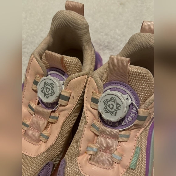 Fashion Kids Girls Lightweight Sneaker Shoes, Size: 3.5 (Big Kid 34) - Picture 3 of 5